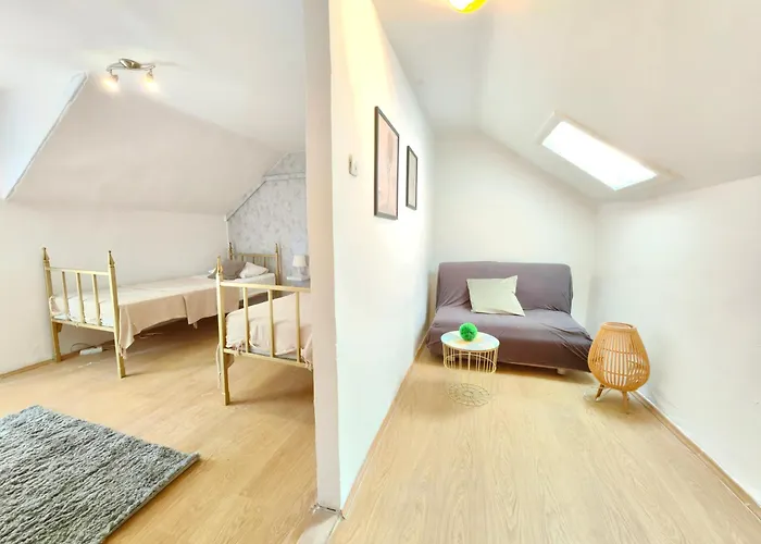 Eve In Appartement *